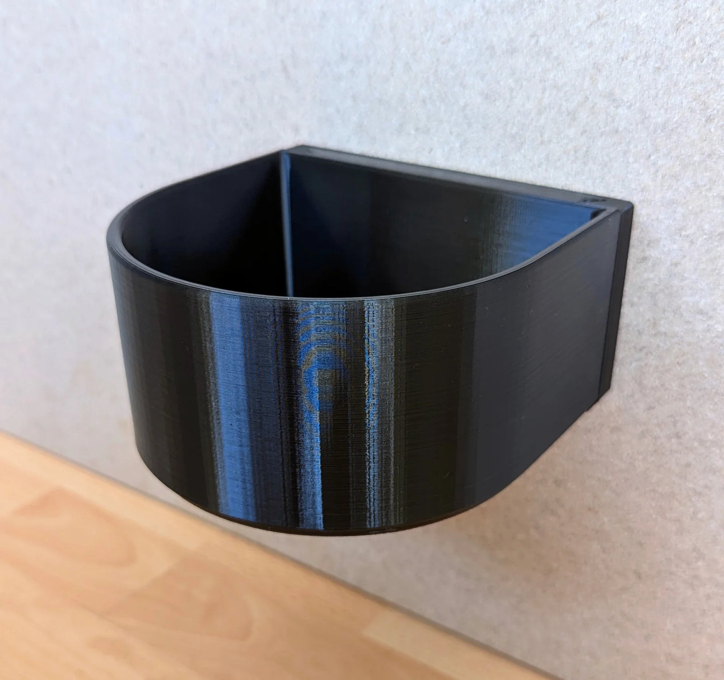 Hundenapf Wandmontage 1.0L – abnehmbar, robust & lebensmittelecht als Futterstation – schwarz