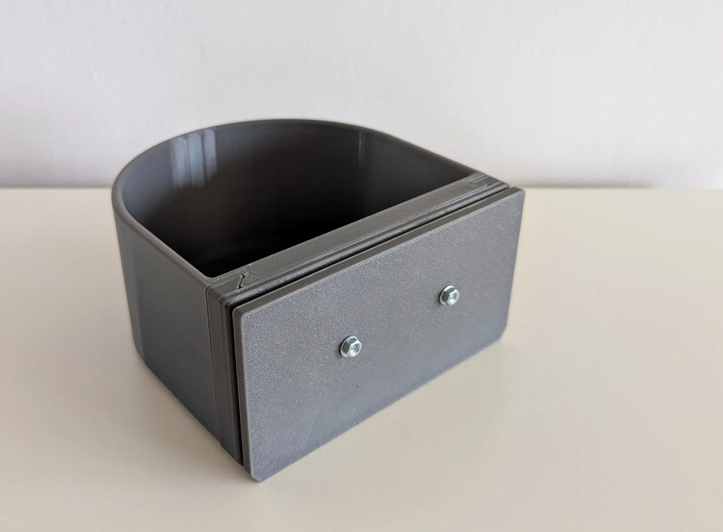 Halteplatte für Hundenapf Wandmontage M – stabile Befestigung für Gitterbox & Hundebox, 1.0 L