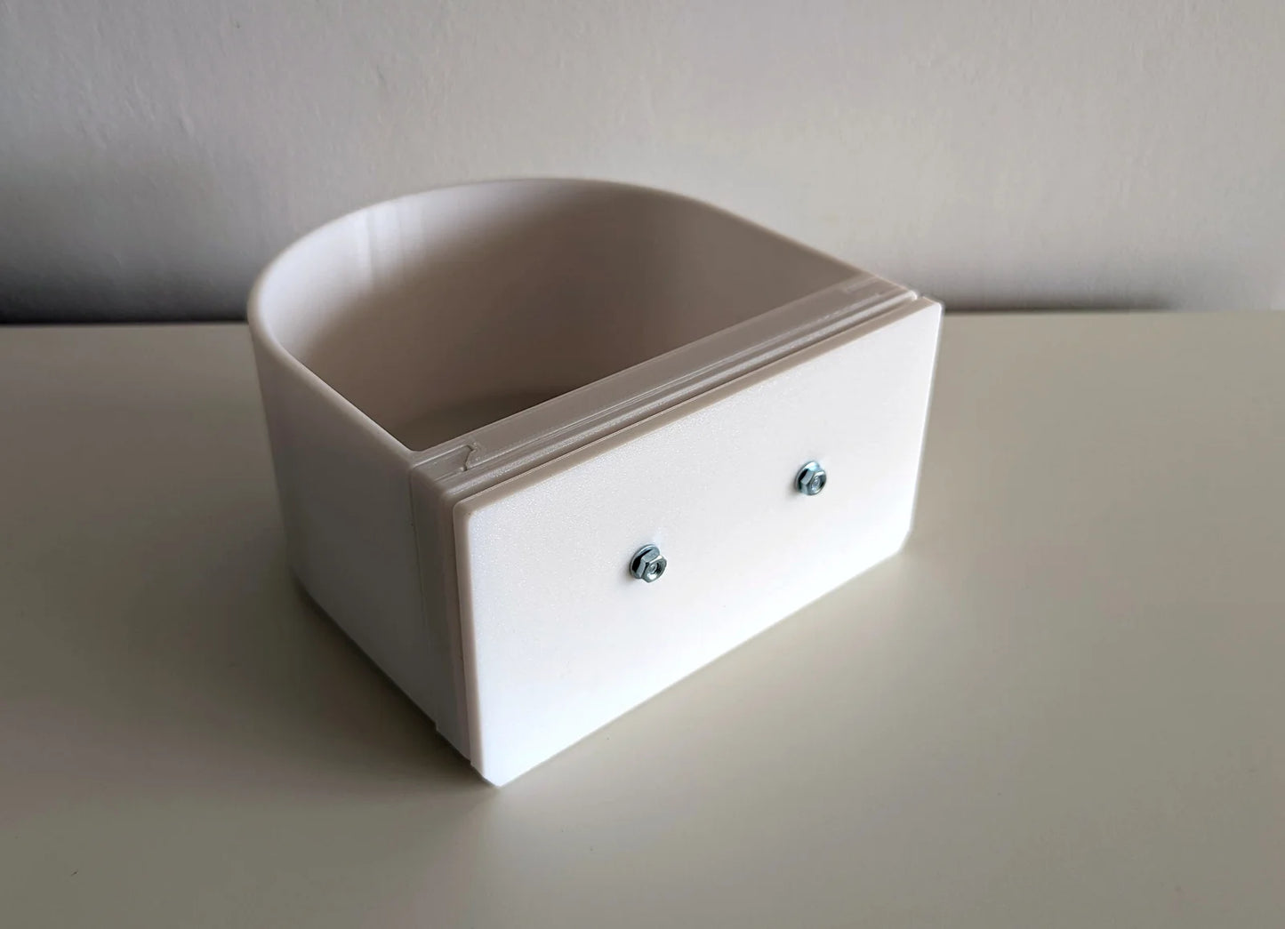 Halteplatte für Hundenapf Wandmontage M – stabile Befestigung für Gitterbox & Hundebox, 1.0 L