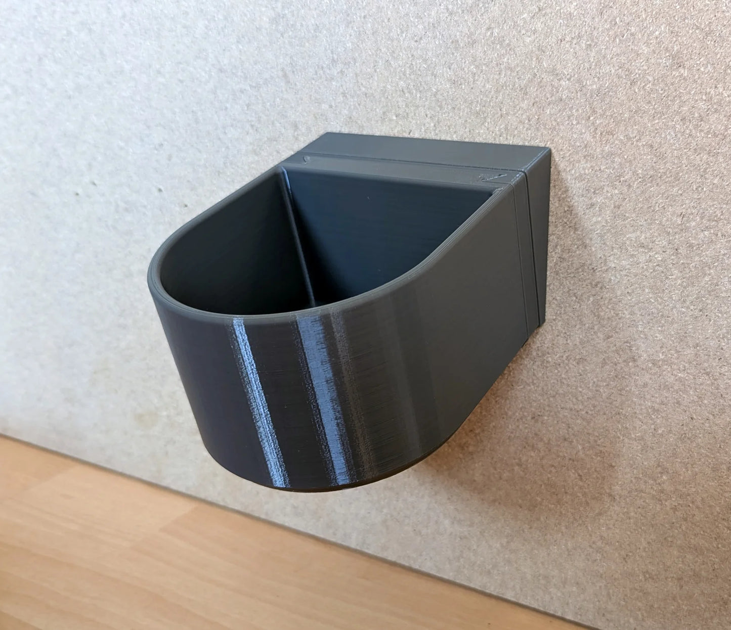 Winkeladapter für Hundenapf Wandmontage S – schräger Adapter als Futterstation/Hundebar, 0.7 L