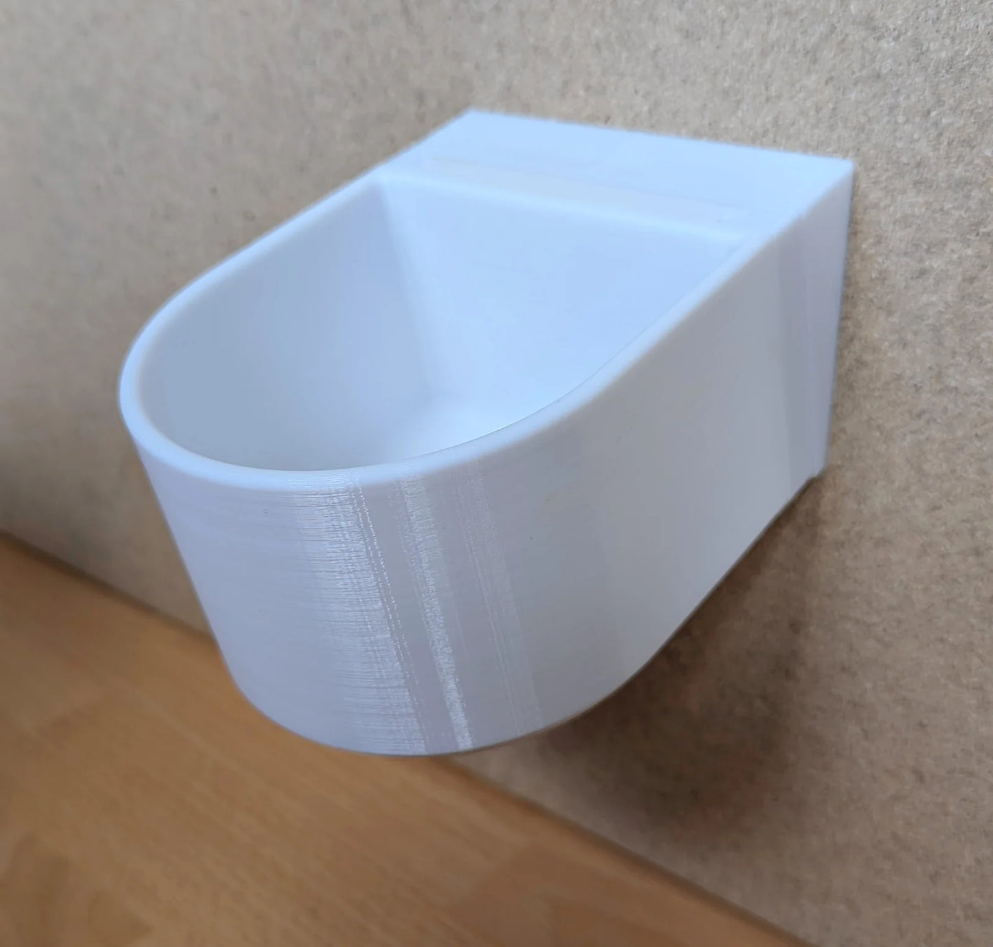 Winkeladapter für Hundenapf Wandmontage S – schräger Adapter als Futterstation/Hundebar, 0.7 L