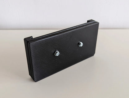 Halteplatte für Hundenapf Wandmontage M – stabile Befestigung für Gitterbox & Hundebox, 1.0 L